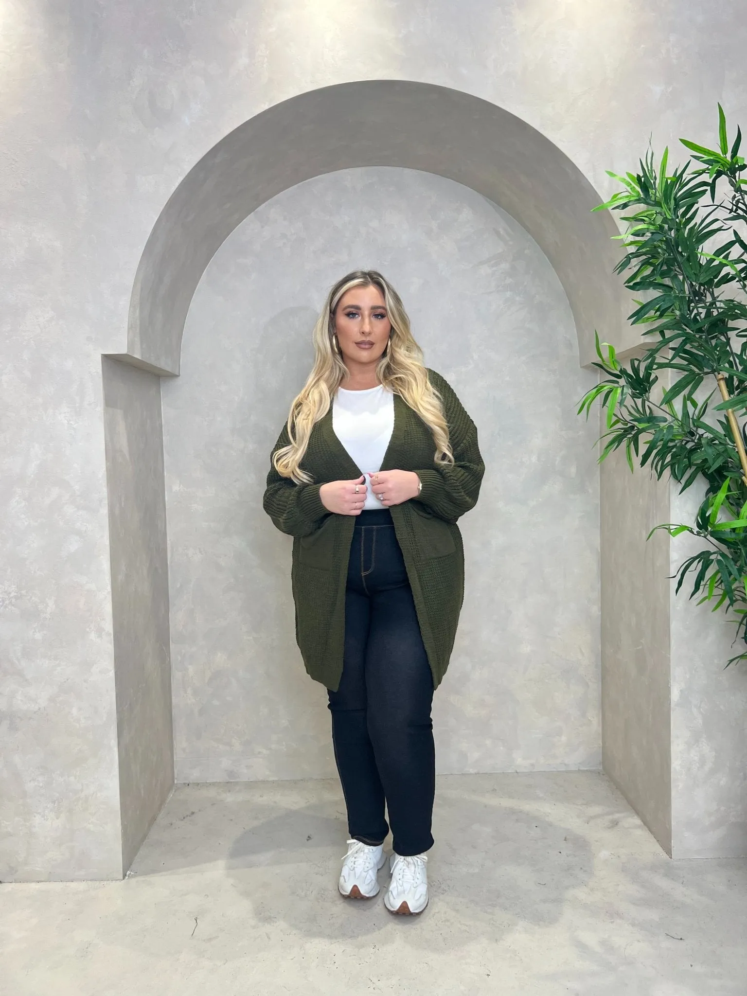 Curve Mid Length Knit Cardigan