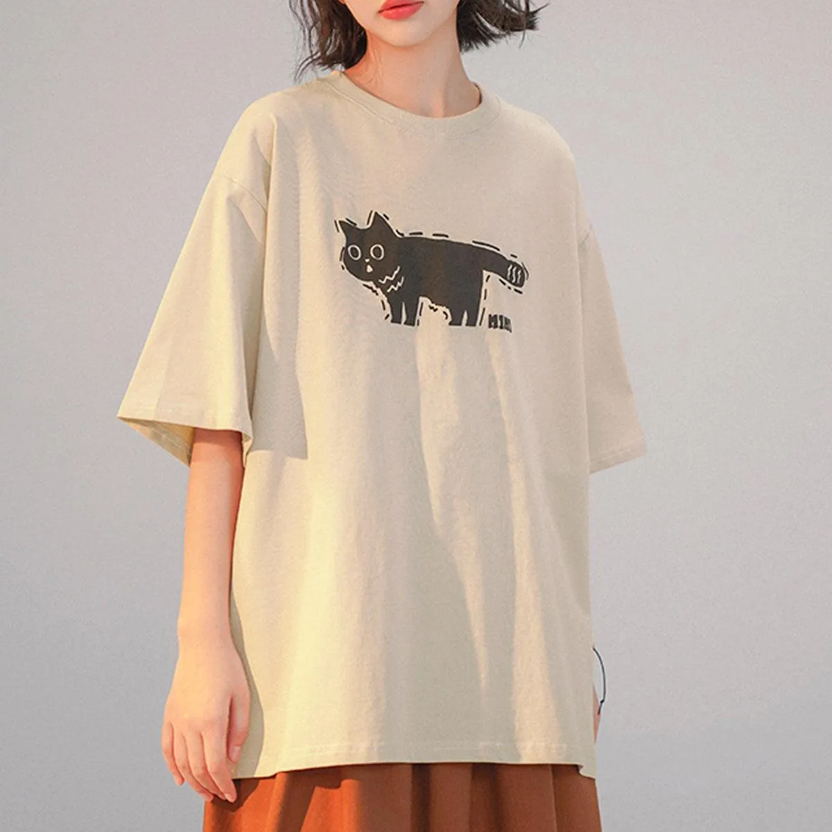 Dark Shaky Cat Aesthetic T-Shirt