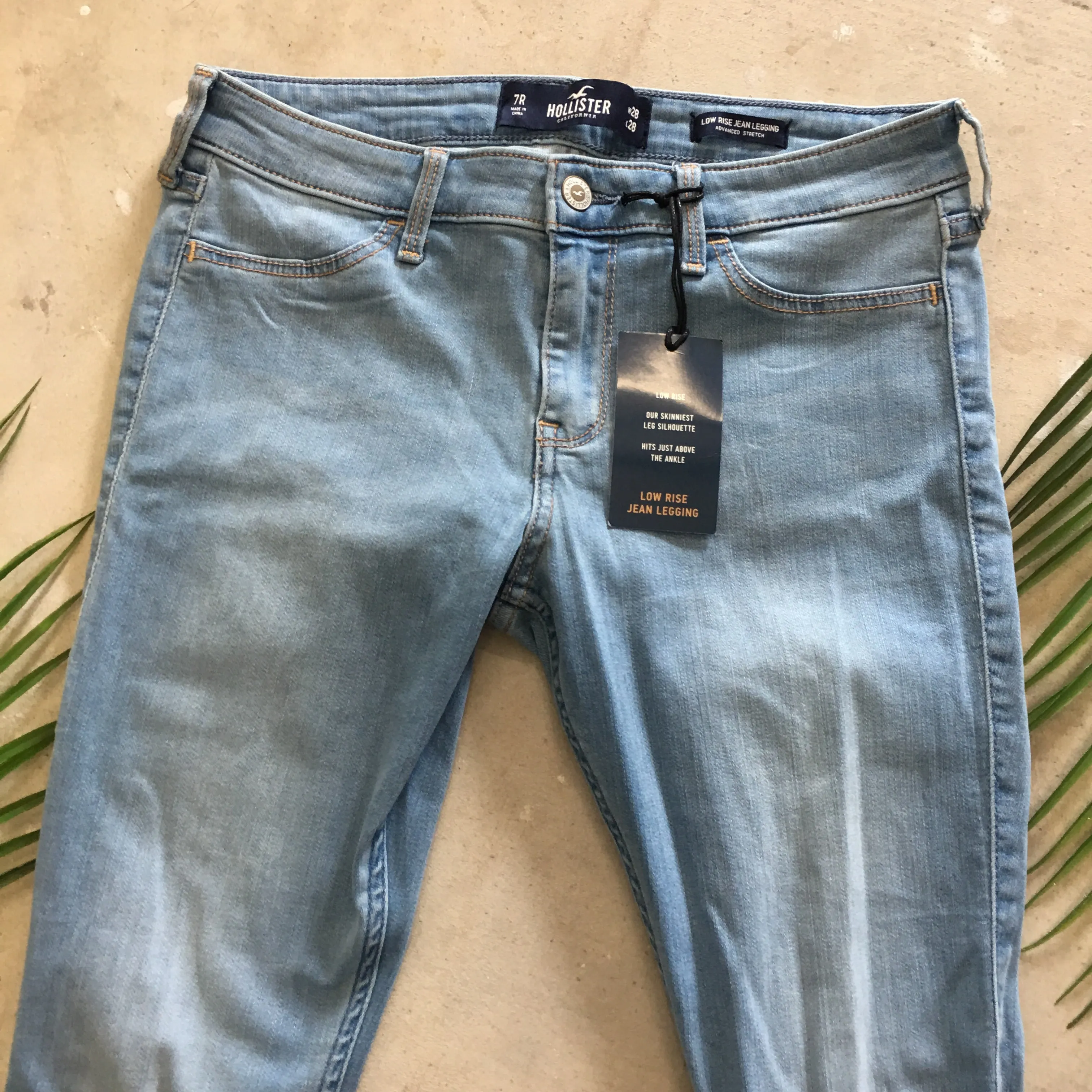 Hollister Low-Rise Jean Jegging - 7R